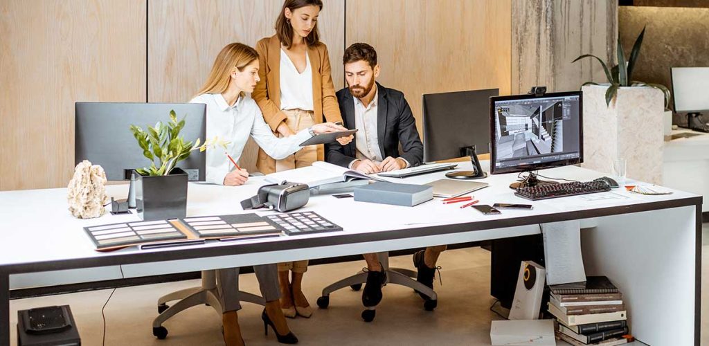 Planning business goals with a specialist.