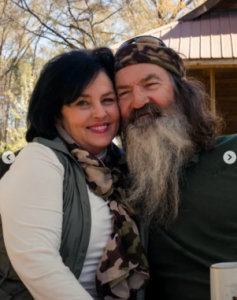 Kay and Phil Robertson pose together, dated May 2025 | Source: instagram/legitsadierob